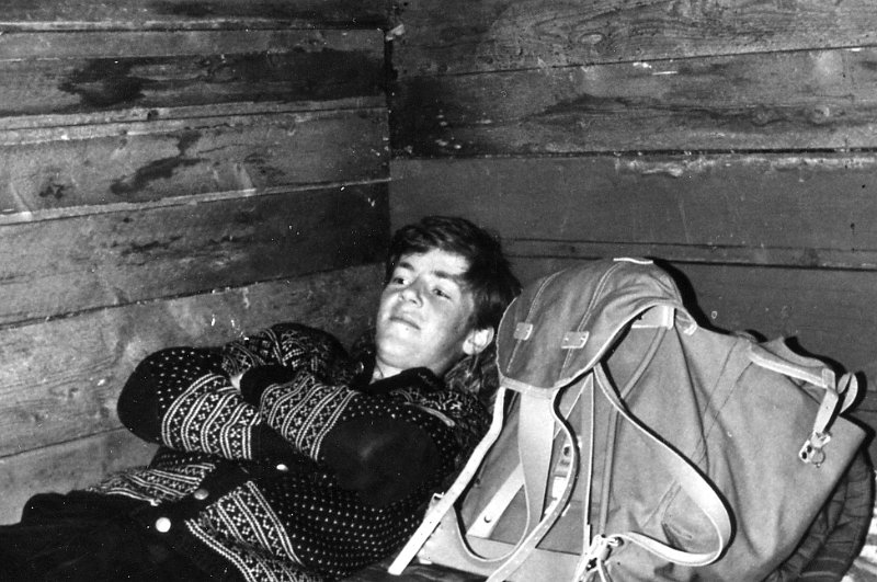 Dag og sekken ved Vulusjoen.jpg